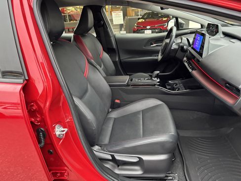 Used 2023 Toyota Prius Prime image 14