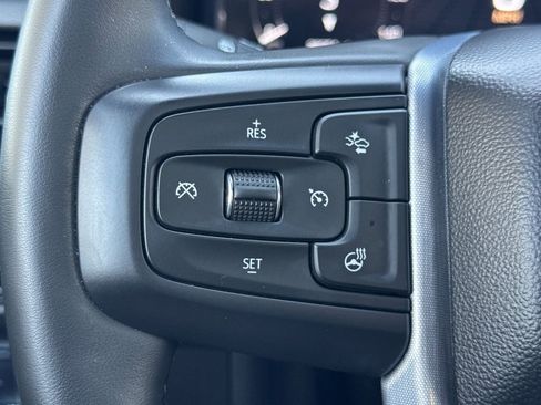 Used 2023 GMC Yukon SLT w/ SLT Premium Package RWD image 29