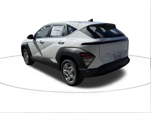 New 2026 Hyundai Kona SE FWD image 5