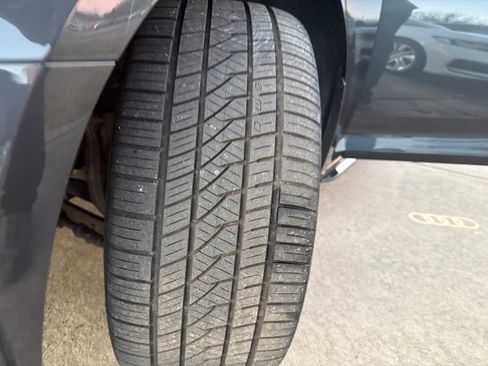 Used 2019 Audi A4 2.0T Premium w/ Convenience Package image 38