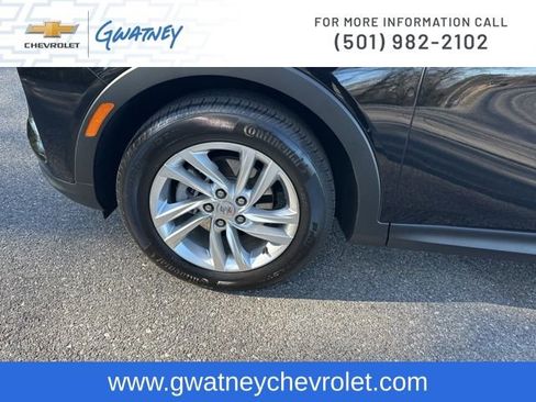 Used 2025 Buick Envista Preferred image 9