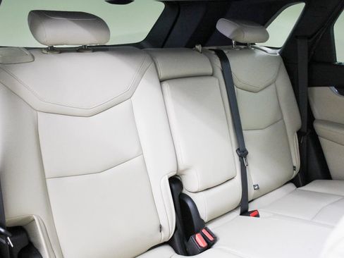 Used 2019 Cadillac XT5 FWD image 28