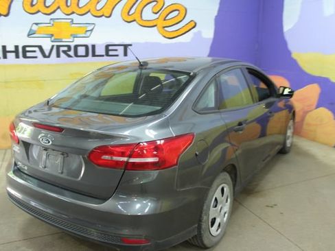 Used 2018 Ford Focus S FWD image 8