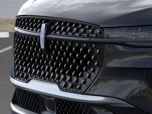 New 2026 Lincoln Nautilus Black Label AWD/4WD image 17