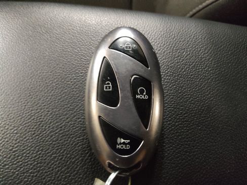 Used 2025 Hyundai Elantra SEL FWD image 32