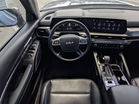 Certified 2025 Kia Telluride LX FWD image 23