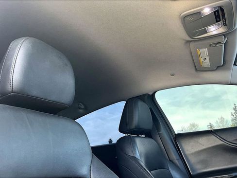 Used 2019 Chevrolet Malibu LT w/ Leather Package image 14