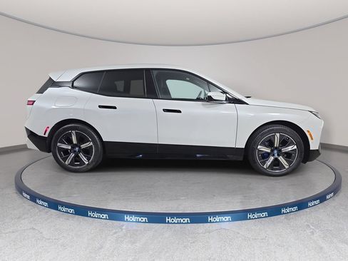 Certified 2024 BMW iX xDrive50 w/ Sport Package AWD/4WD image 4