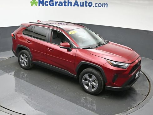 Used 2022 Toyota RAV4 XLE w/ XLE Grade Weather Package AWD/4WD image 3