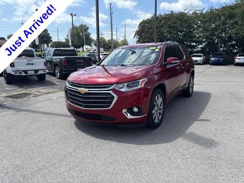Used 2020 Chevrolet Traverse Premier FWD image 11