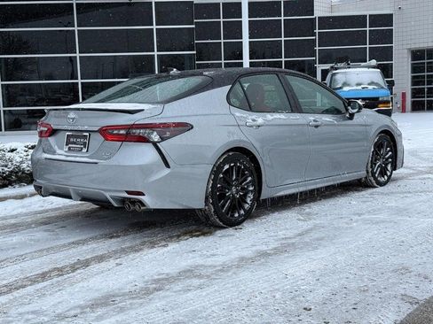 Used 2023 Toyota Camry XSE image 3