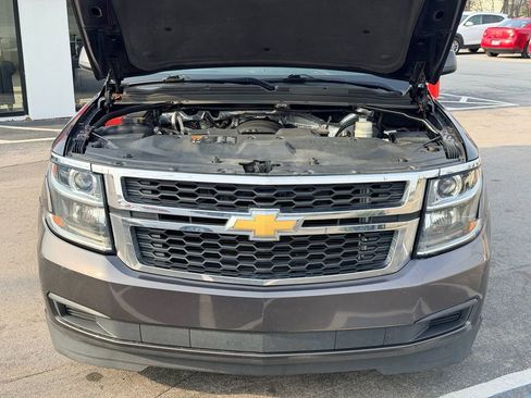 Used 2015 Chevrolet Suburban LT image 11