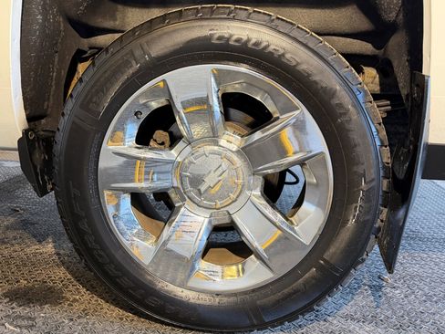 Used 2015 Chevrolet Silverado 1500 LT w/ Custom Sport Edition image 8