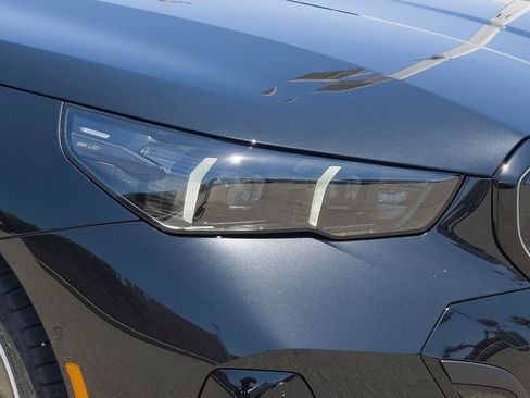 New 2026 BMW 530i w/ M Sport Package RWD image 5