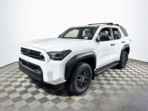 Used 2025 Toyota 4Runner SR5 AWD/4WD image 7