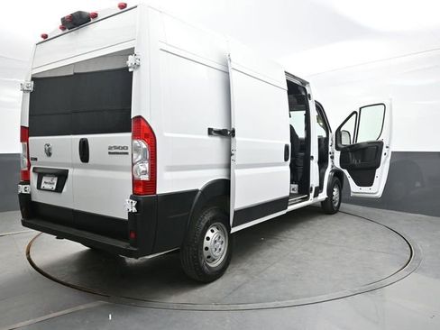 Used 2023 RAM ProMaster 2500 FWD image 43