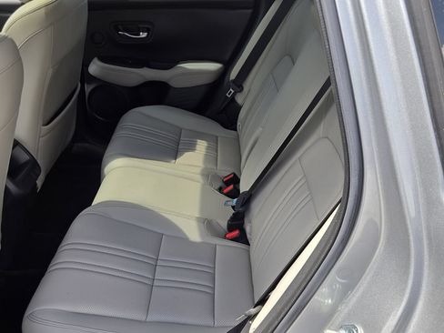 Used 2025 Honda HR-V EX-L image 12