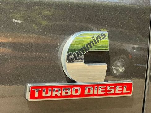 Used 2024 RAM 3500 Limited AWD/4WD image 2