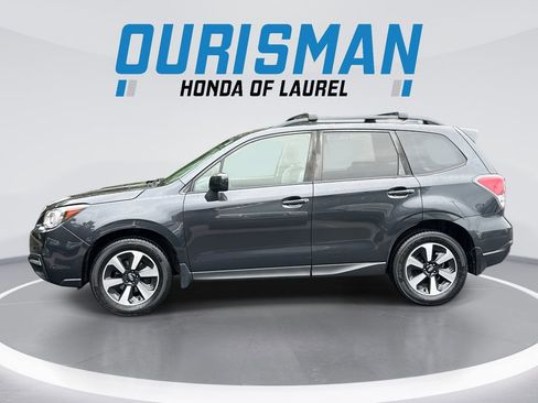 Used 2017 Subaru Forester 2.5i Premium AWD/4WD image 5
