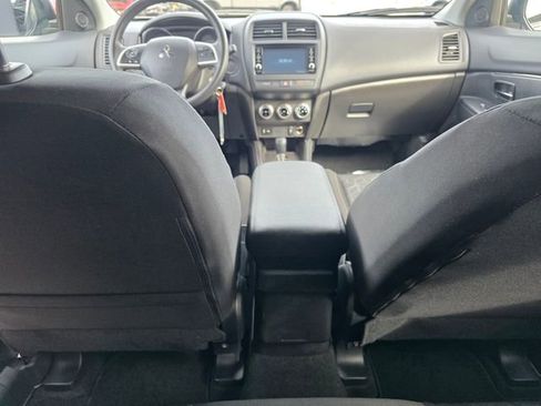 Used 2025 Mitsubishi Outlander Sport AWD image 14