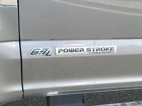 Used 2022 Ford F350 Lariat w/ Lariat Ultimate Package AWD/4WD image 17