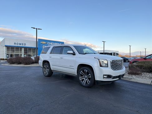 Used 2019 GMC Yukon Denali w/ Denali Ultimate Package image 3