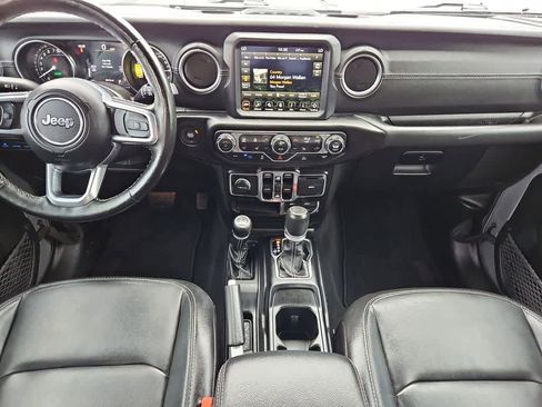 Used 2021 Jeep Wrangler Unlimited Sahara w/ Cold Weather Group image 16