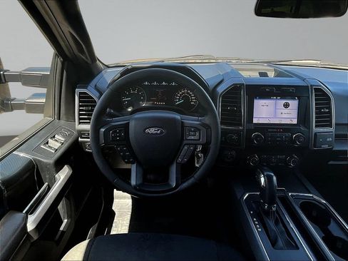 Used 2019 Ford F150 XLT w/ Equipment Group 302A Luxury AWD/4WD image 11