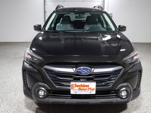 Used 2024 Subaru Outback Premium AWD/4WD image 4