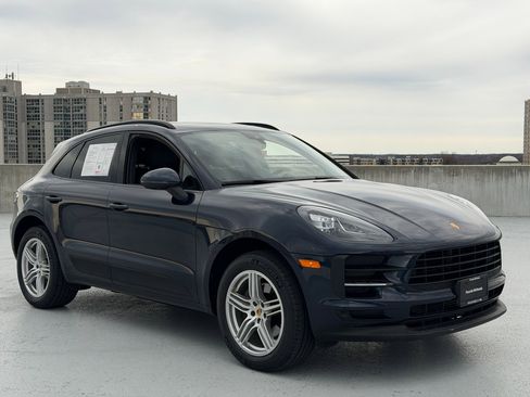 Used 2020 Porsche Macan image 9