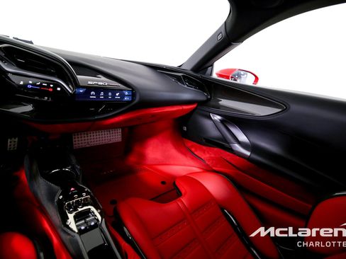 Used 2021 Ferrari SF90 Stradale image 13