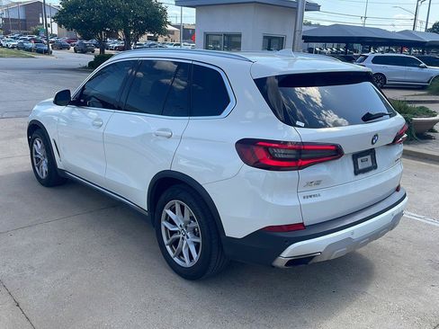 Used 2022 BMW X5 xDrive40i w/ Premium Package AWD/4WD image 4