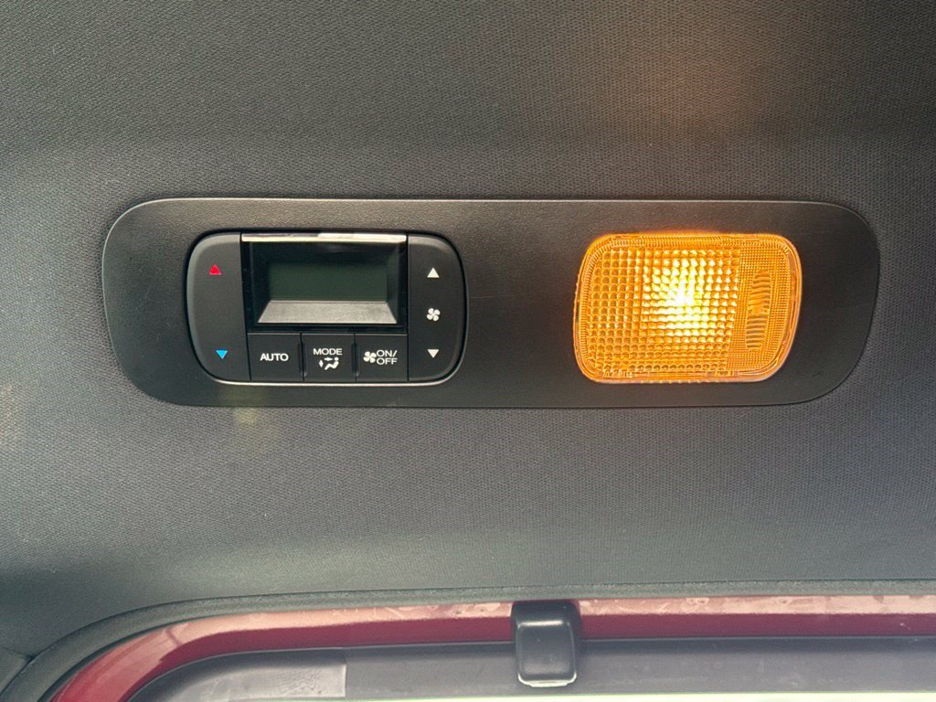 Used 2024 Honda Odyssey Sport image 11