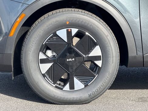 New 2026 Kia Sportage LX FWD image 26