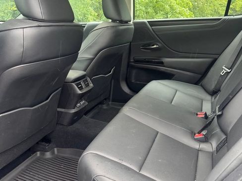 Used 2024 Lexus ES 350 w/ Premium Package FWD image 10