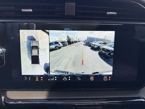 Used 2024 GMC Sierra 2500 AT4 w/ AT4 Premium Plus Package image 18