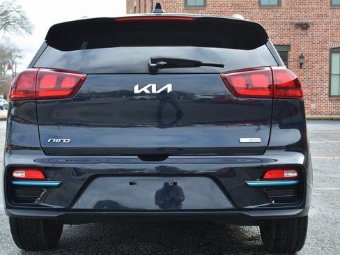 Used 2022 Kia Niro EX w/ Cold Weather Package image 5