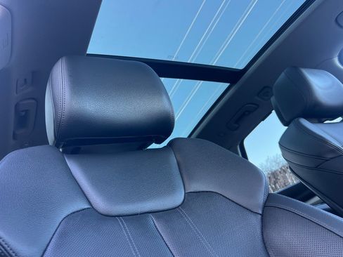 Used 2018 Audi Q5 Prestige w/ Prestige Package image 17