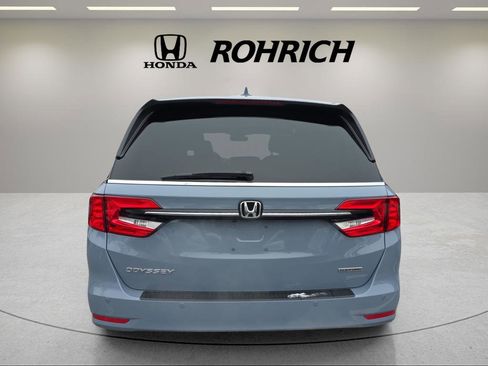 Used 2024 Honda Odyssey Touring image 5