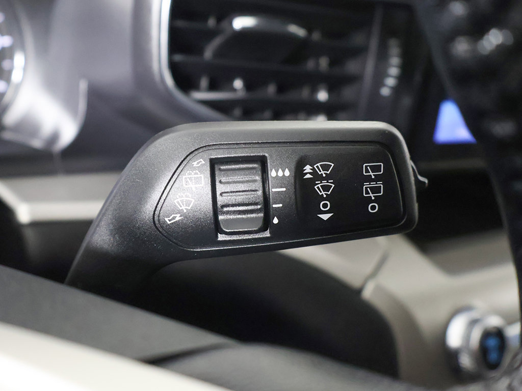 Used 2022 Ford Explorer XLT AWD/4WD image 41