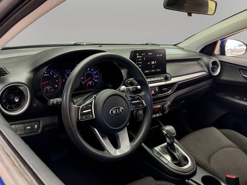 Used 2019 Kia Forte LXS FWD image 16