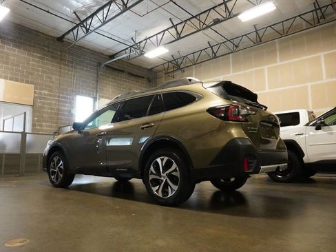 Used 2020 Subaru Outback Touring XT image 3