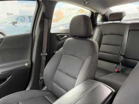 Used 2025 Chevrolet Malibu LT image 18