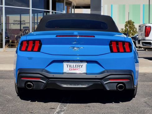 Used 2024 Ford Mustang Convertible image 6