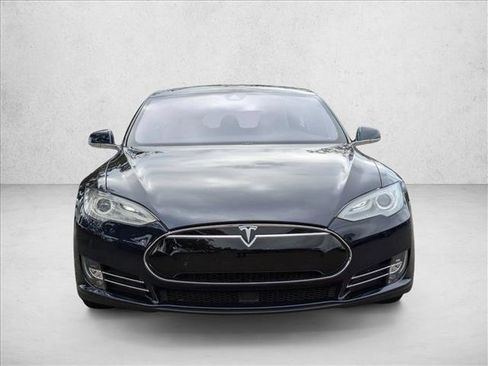 Used 2015 Tesla Model S 85D image 2