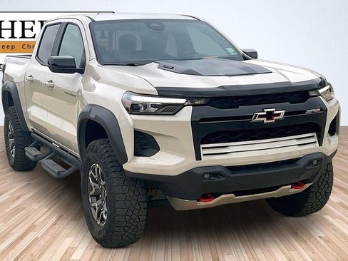 Used 2026 Chevrolet Colorado ZR2 AWD/4WD image 2
