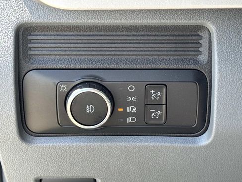 New 2025 Ford F550 2WD Regular Cab Super Duty image 17