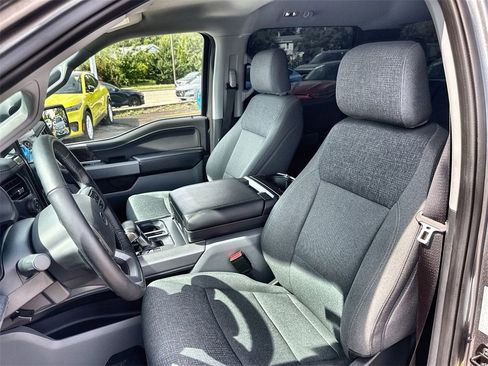 Used 2024 Ford F150 Lightning Flash image 19