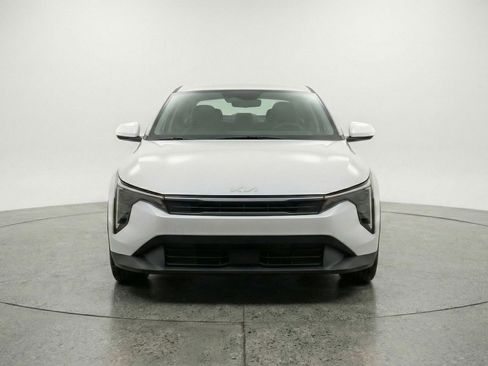 Used 2025 Kia K4 LXS image 2