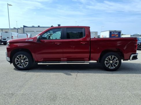 Used 2021 Chevrolet Silverado 1500 LT w/ Z71 Off-Road Package AWD/4WD image 4